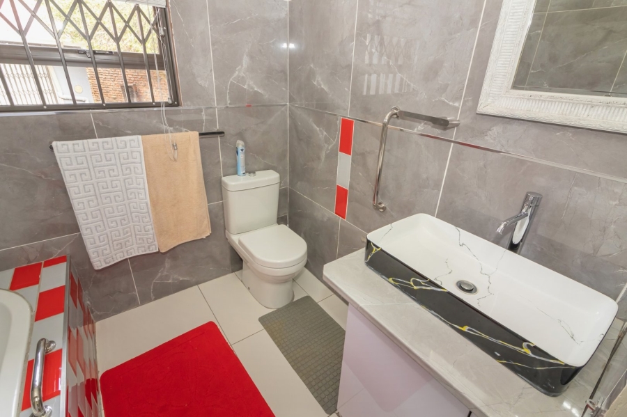 4 Bedroom Property for Sale in West Park Free State